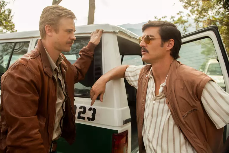 NARCOS S01E02