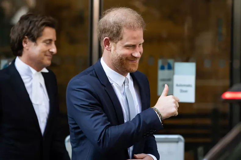 printul-harry-se-va-intoarce-in-marea-britanie.-ce-motiv-special-il-aduce-acasa-5