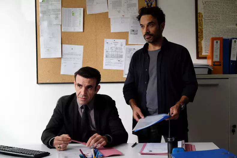mehmet-yilmaz-ak-intunecatul-procuror-pars-din-secrete-de-familie-2