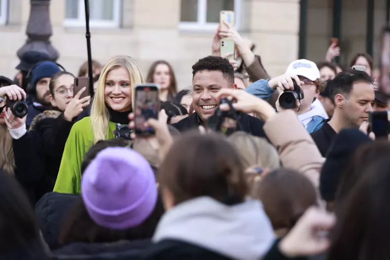 Ronaldo s-a căsătorit cu modelul Celina Locks
