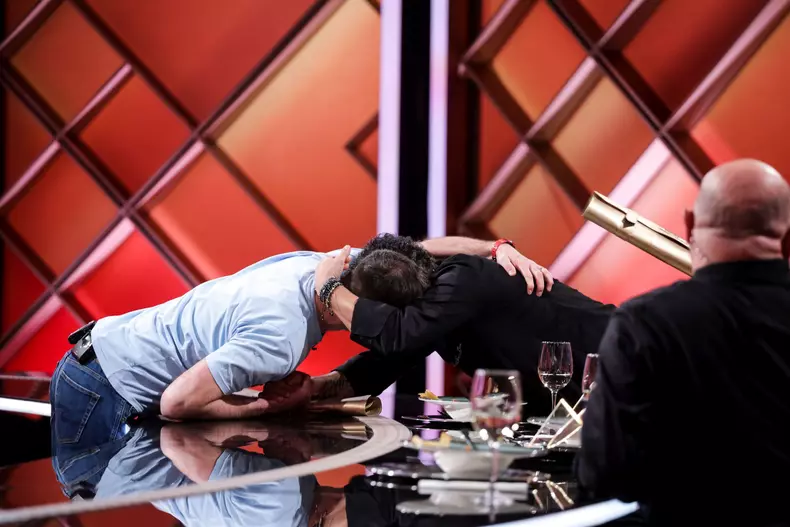 Chefi la cuțite 2023, sezonul 12. Cine este Valentin Florin Timofte, cuțitul de aur al lui Sorin Bontea
