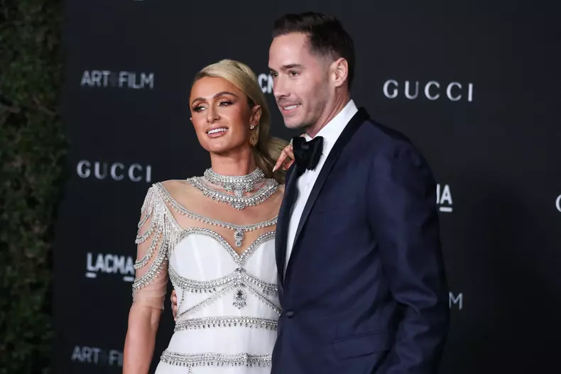 Paris Hilton a devenit mamă pentru a doua oară. Ea și soțul ei au acum o fetiță