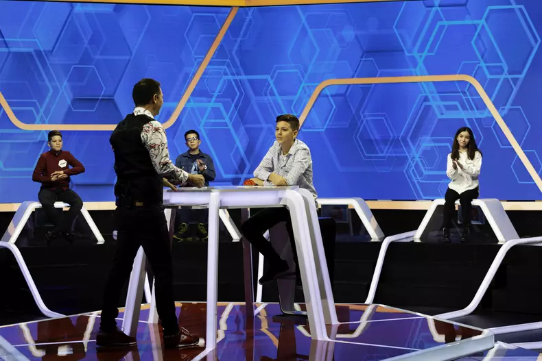 Ediție specială Jocul cuvintelor cu Dan Negru, de Moș Nicolae