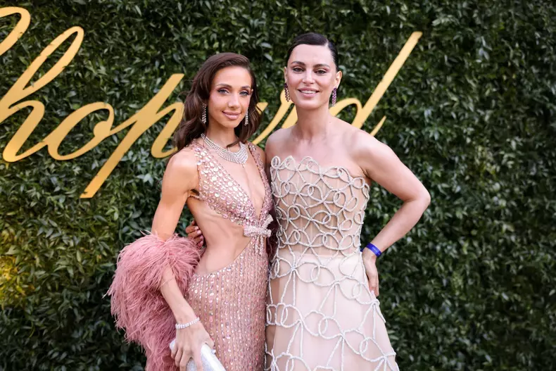 B - Photocall de la soirée Chopard “Once Upon A Time” à l'Eden Roc lors du 77ème Festival International du Film de Cannes