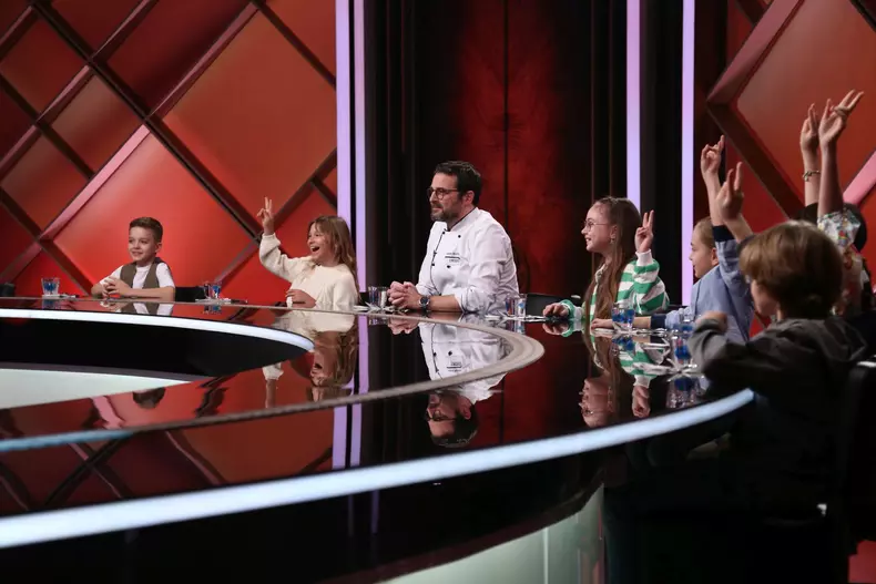 chefi la cuțite - 8 mai 2024 (1)