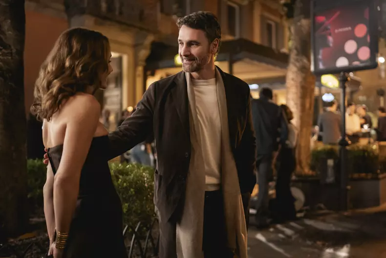 Netflix a lansat trailerul pentru Partea 2 din „Emily in Paris Sezonul 4”  (11)