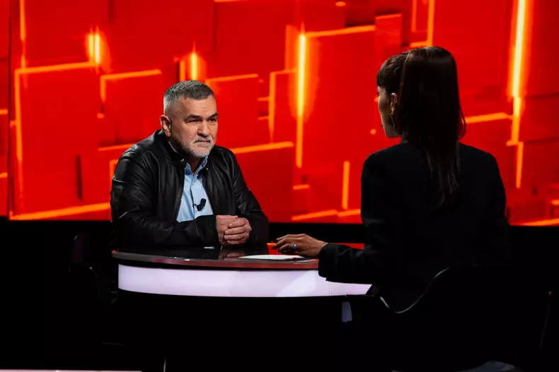 Leonard Doroftei la 40 de intrebari cu Denise Rifai (2)