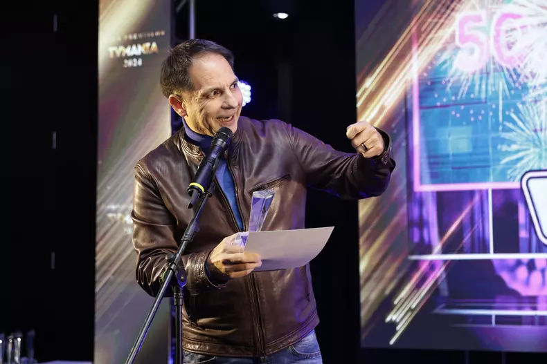 Dan Negru câștigă premiul TVmania 2024 (9)