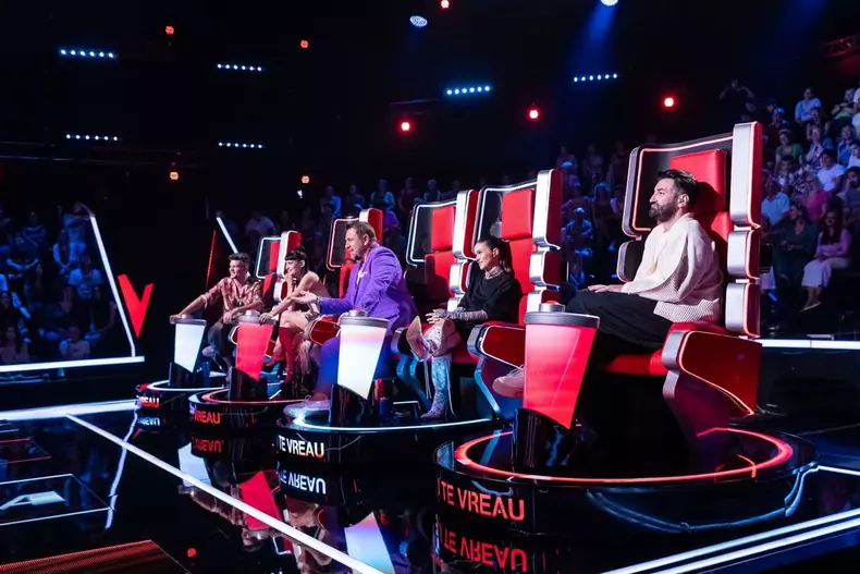 Smiley-Vocea-Romaniei-7