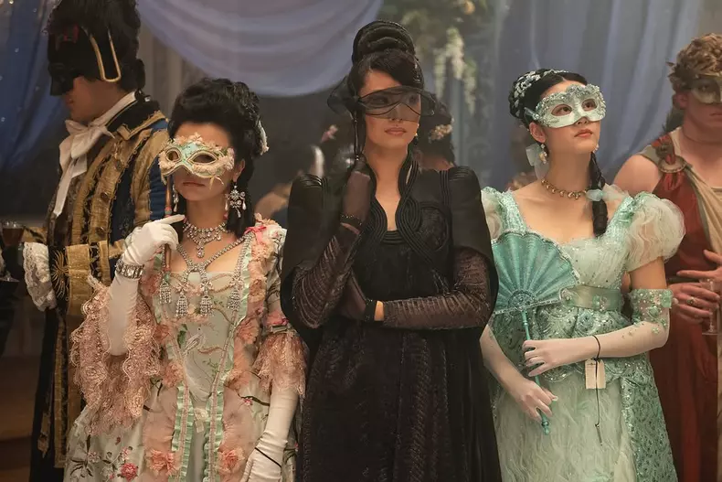 Netflix a dezvăluit oficial primele imagini din Bridgerton, sezonul 4 (1)