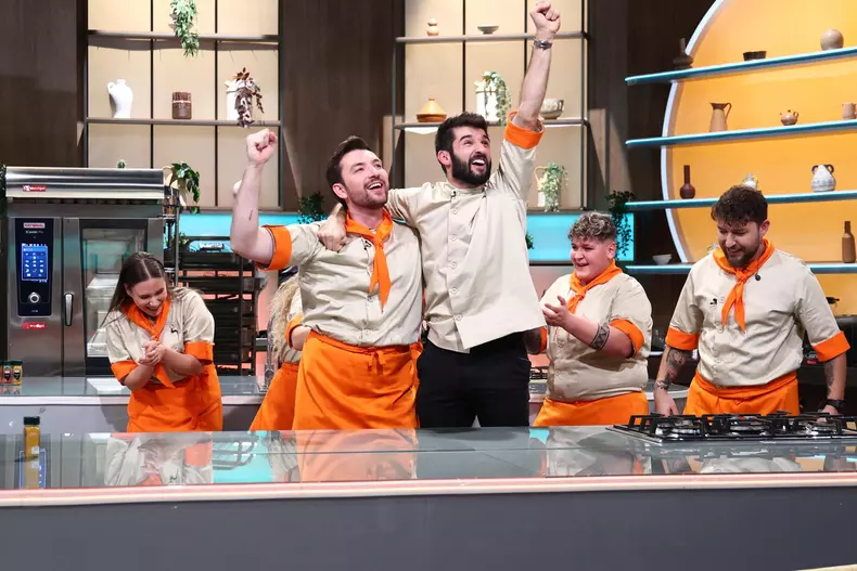 Echipa-lui-Chef-Richard-Abou-Zaki-a-câștigat-la-Chefi-la-cuțite-29-aprilie-2025 (3)
