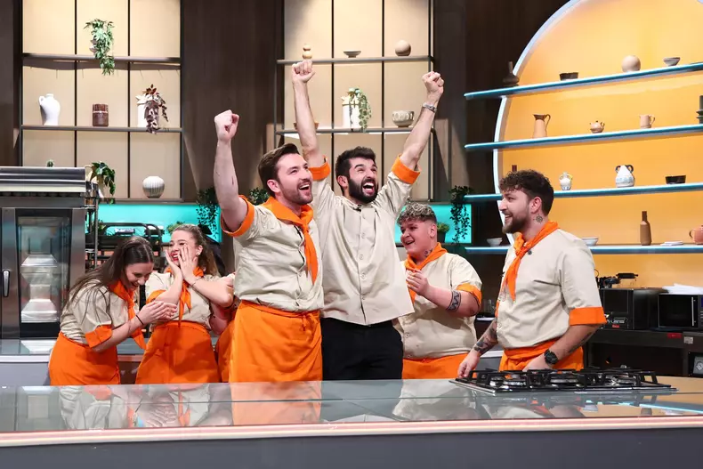 Echipa-lui-Chef-Richard-Abou-Zaki-a-câștigat-la-Chefi-la-cuțite-29-aprilie-2025 (5)