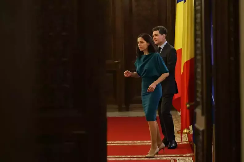 Mirabela-Grădinaru-Nicusor-Dan (4)