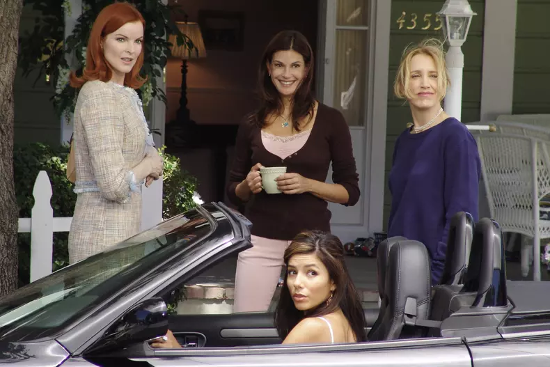 101014_2670 -- DESPERATE HOUSEWIVES - "PRETTY LITTLE PICTURE" (ABC/DANNY FELD)