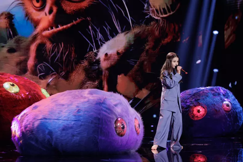 Miruna Ungureanu - Romanii au talent (2)