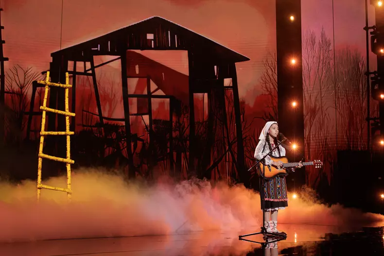 Simona Besleaga - Romanii au talent (1)