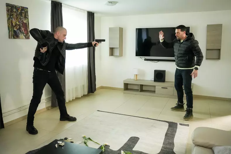 Ultimul episod din „Iubire cu parfum de lavandă”, sezonul 2 - 13 iunie 2025. Albert o răpește pe Maria (11)