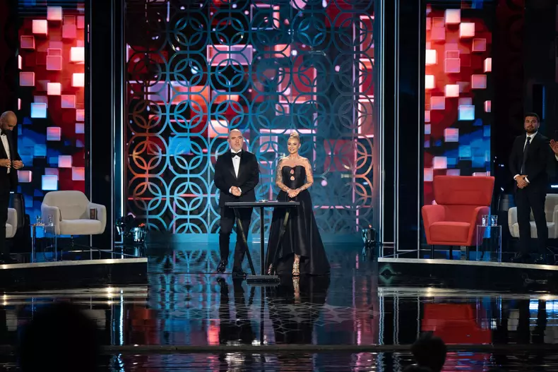 Anamaria Prodan in show-ul La bine si la Roast (2)