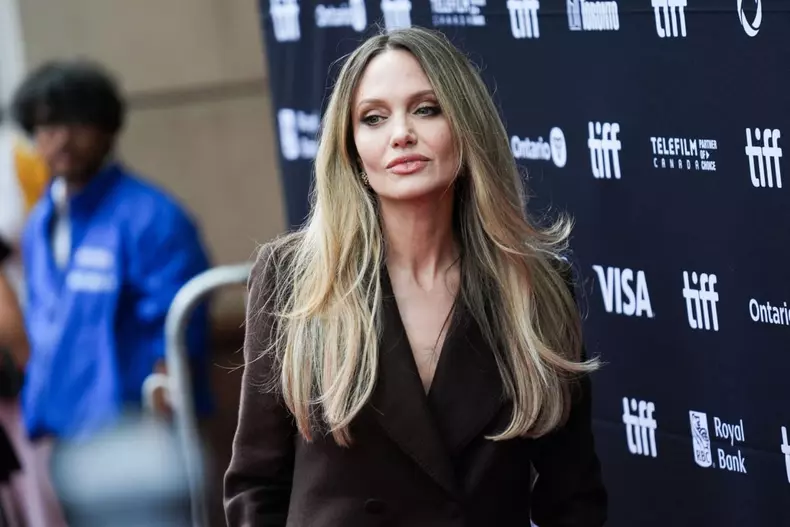 angelina-jolie-tiff-toronto