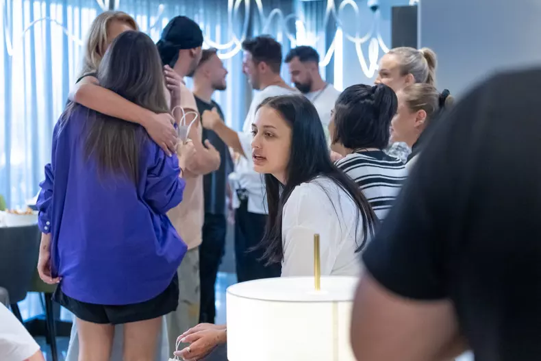 Revenire concurenți în vilă (2)