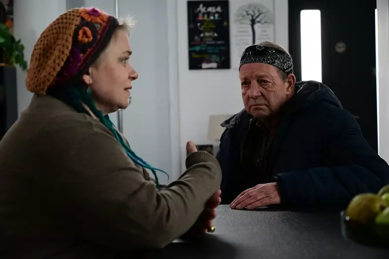 Ana, Mi-ai fost scrisă în ADN - Difuzare 2.04 1