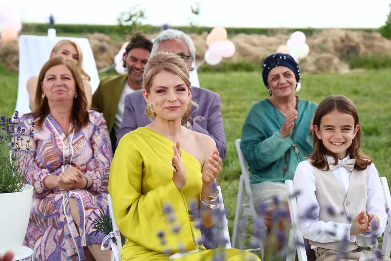 Victoria-Raileanu-serial-9