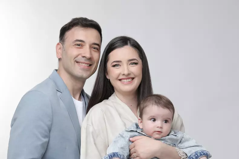 marina, daniel si bebe filip (2)