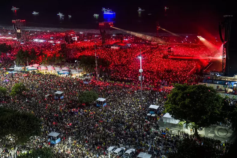 shakira-concert-gratuit-copacabana (3)