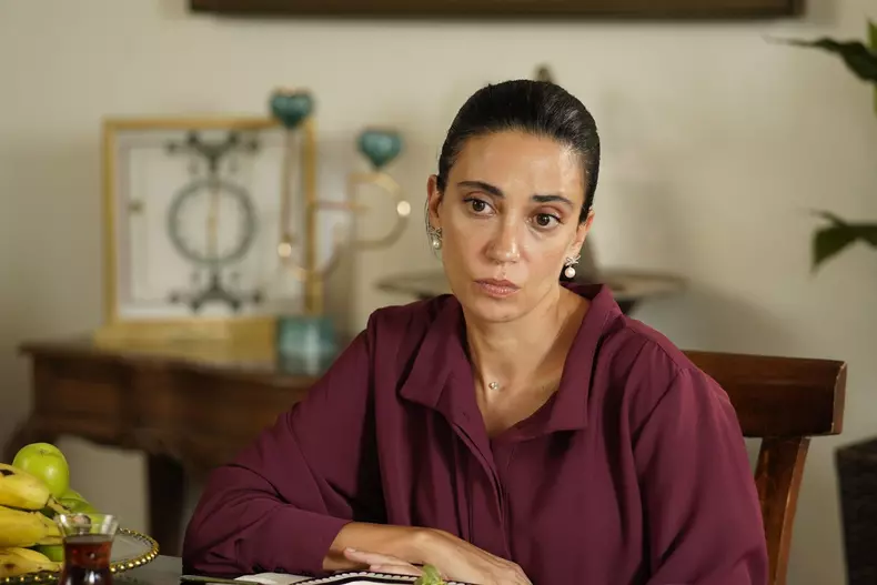Ceren Karakoç_Nursema_O dragoste