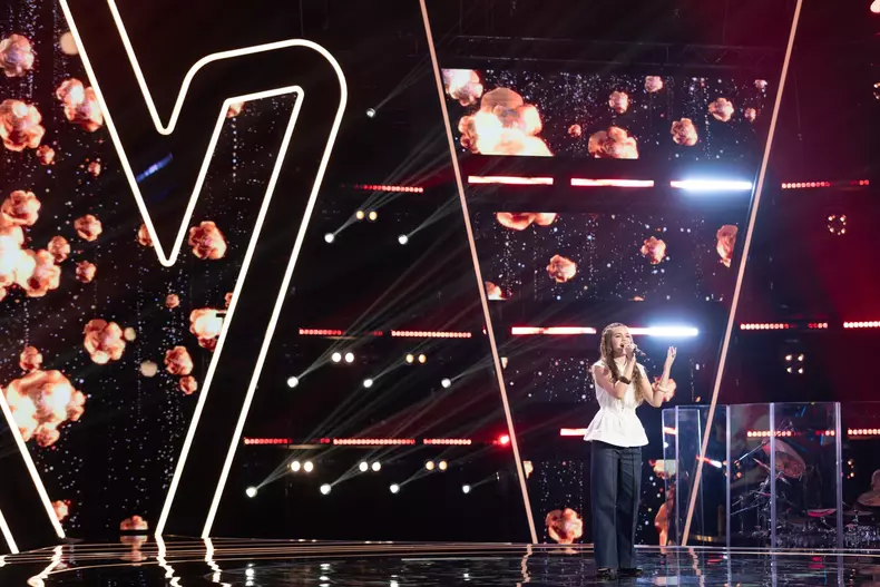 maya-giotea-britains-got-talent-vocea-romaniei (5)