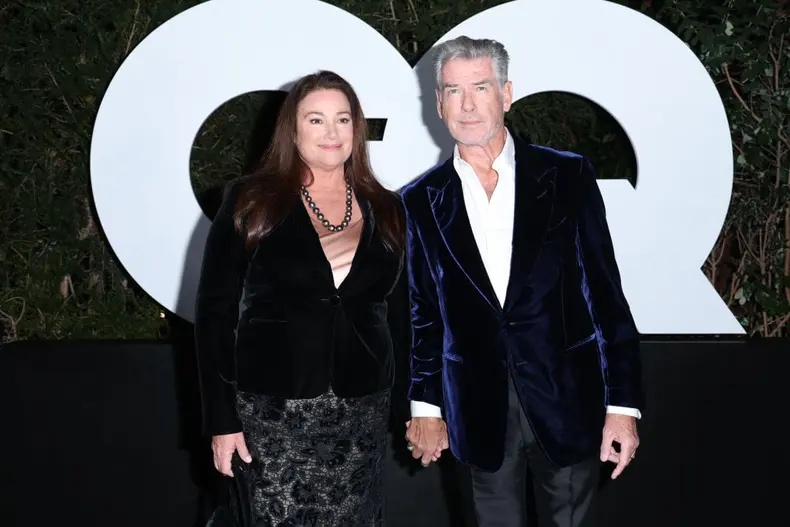 Soția lui Pierce Brosnan a atras toate privirile cu noua siluetă. Keely Shaye Smith a slăbit 45 de kilograme și arată tot mai tânără