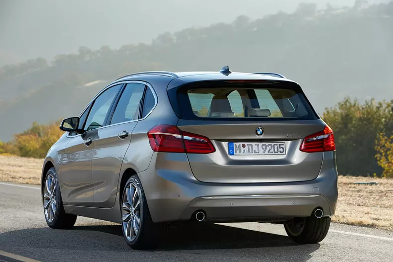 Seria_2_Active_Tourer_medium_1600x1067 (3)