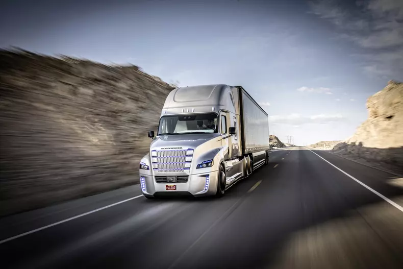 Freightliner Inspiration (29)