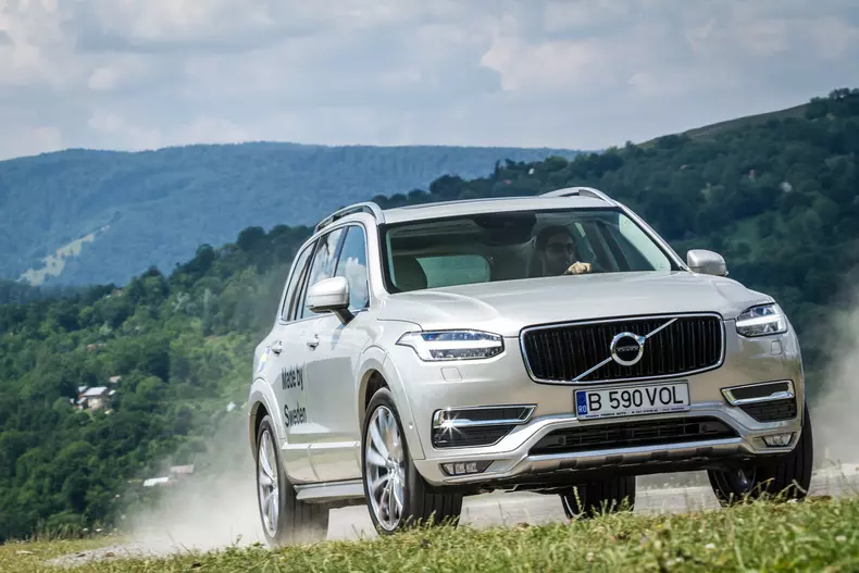 Test_Volvo_XC90_D5 (10)