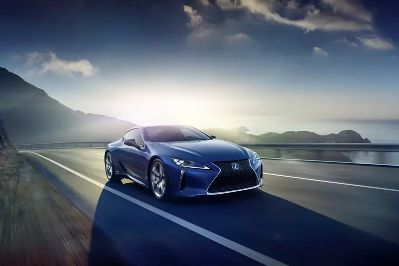 2016 lexus lc 500h (2)
