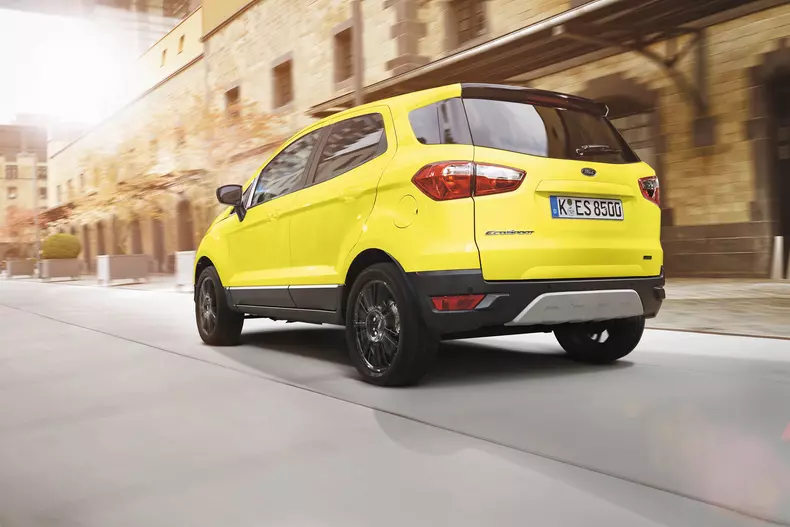 FordEcoSport_2015_15_1