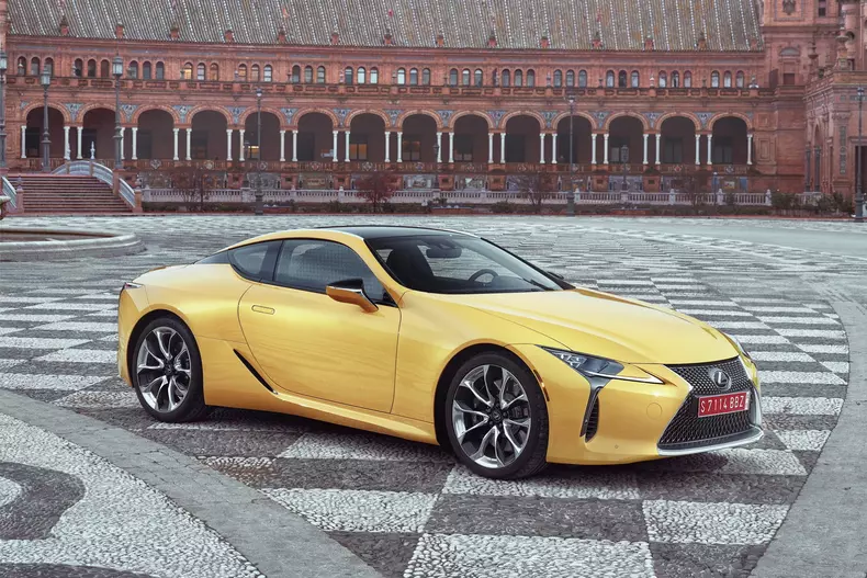 2017-lexus-lc-coupe-10