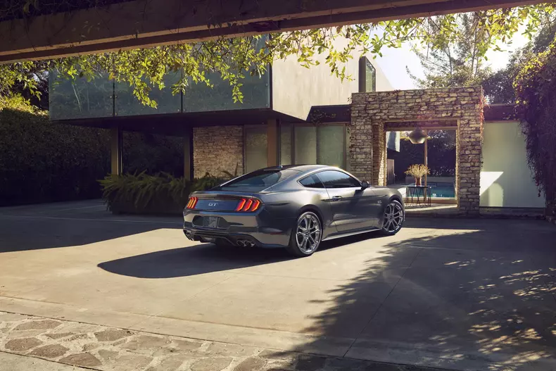 2017-ford-mustang-facelift-27