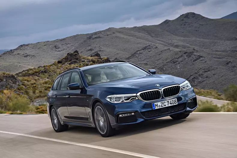 2017-bmw-seria-5-touring-29