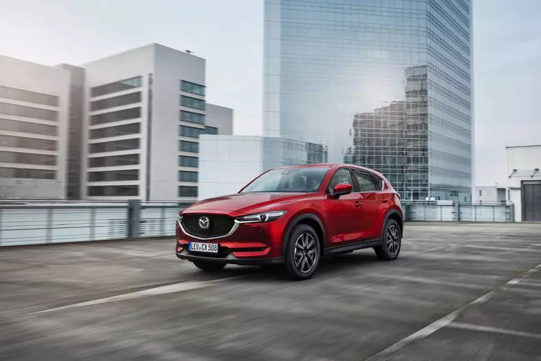 CX-5_Geneva_Action-5