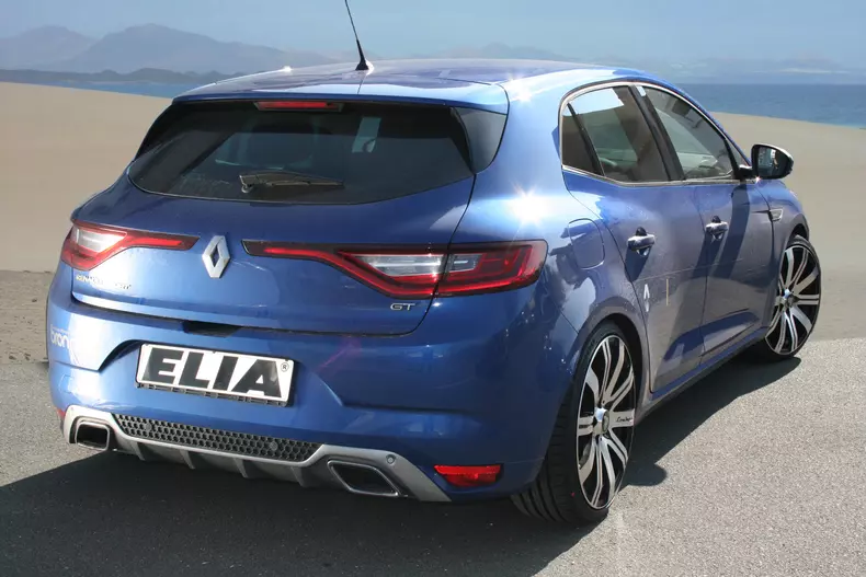 PR_2016-09 Renault Megane4GT Heck