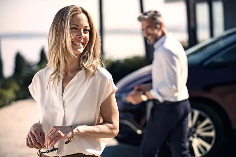 Renault Scenic 2017 01