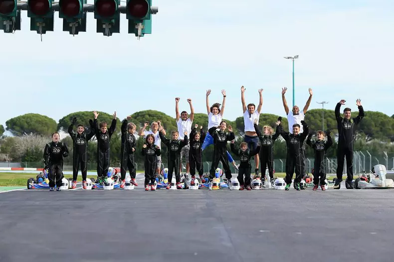 15036219_795579767246453_4859797316054986682_n