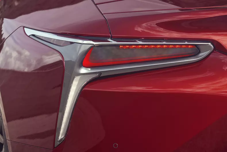 Lexus_LC500_detail_002