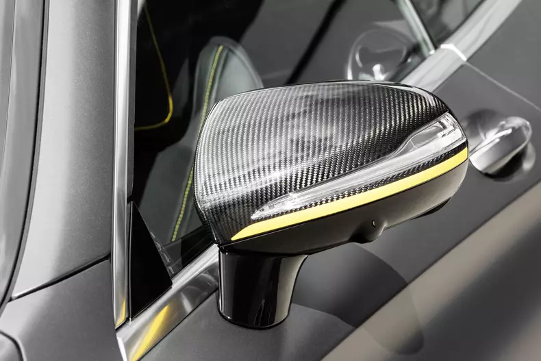 Mercedes-AMG S 63 4MATIC+ Coupé Yellow Night Edition