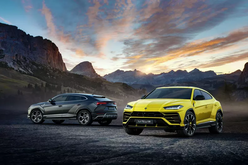 urus01