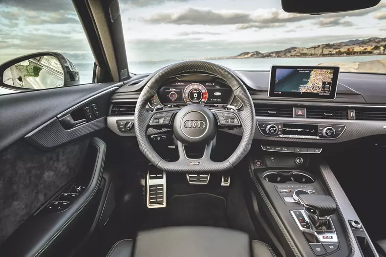 Audi RS 4 Avant Audi_RS4