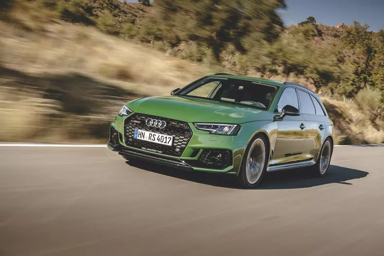 Audi RS 4 Avant Audi_RS4