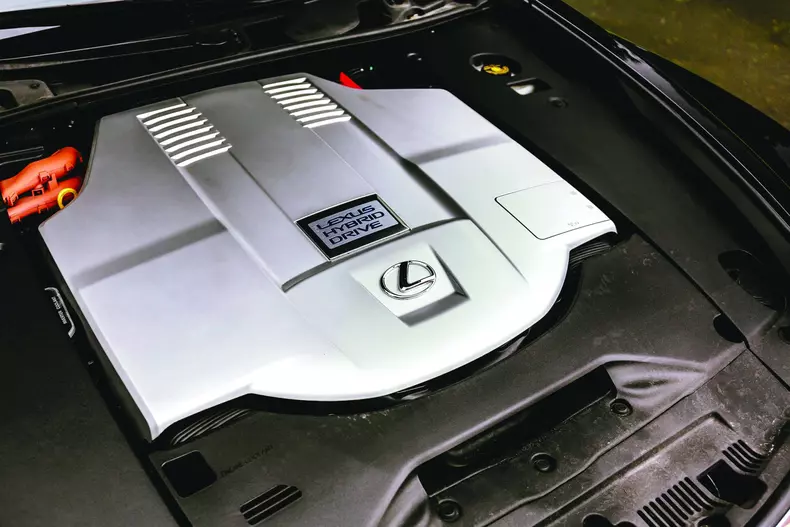 Gebrauchtwagen Lexus LS 600h | Aufmacher und Details