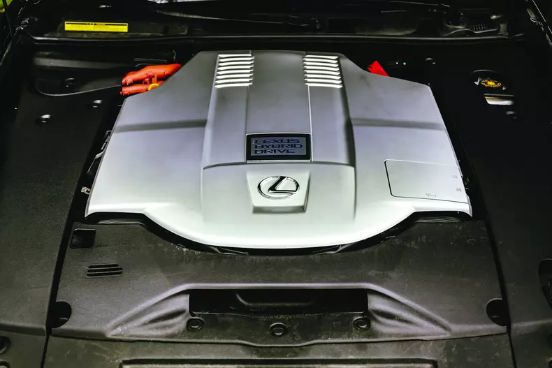 Gebrauchtwagen Lexus LS 600h | Aufmacher und Details